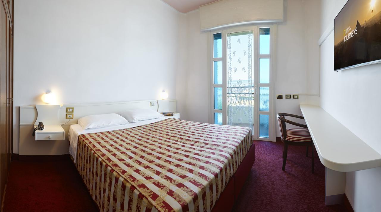 Ruhl Beach Hotel & Suites Lido di Jesolo Exterior photo
